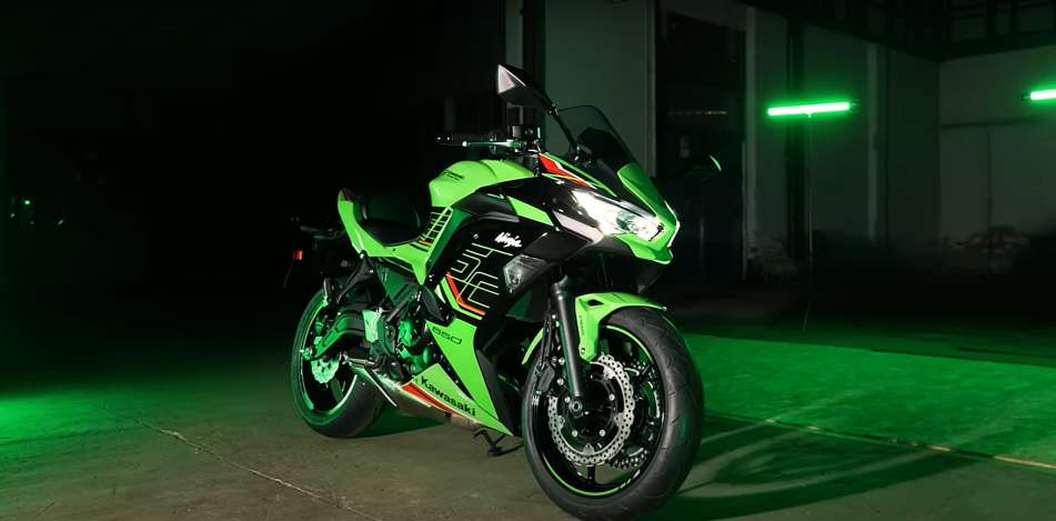 Best Festive Deal का फायदा उठाएं, क्यों की मिलरहा हे भारी Discount Kawasaki Ninja 650 में सिमित समय तक