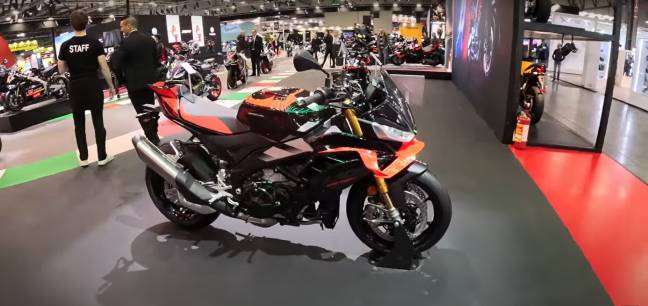 2025 Aprilia Tuono V4