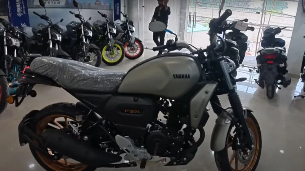 Yamaha FZ-X Hybrid